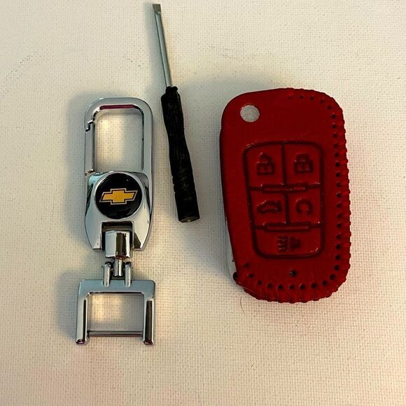 Chevrolet Key Fob Keychain in silver  & Fob Case Cover in Red Leather NWT - Picture 1 of 7